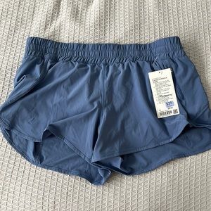 NWT LULULEMON Tracker Shorts 4" blue/purple - Sz 18